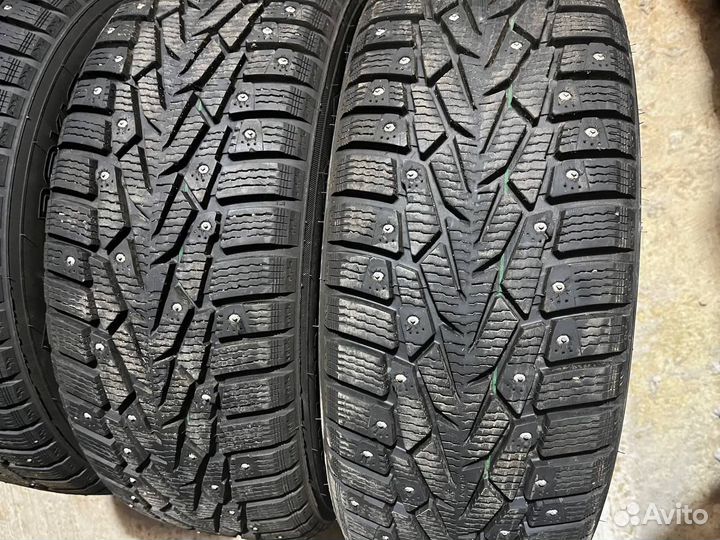 Nokian Tyres Nordman 7 SUV 215/65 R16 102