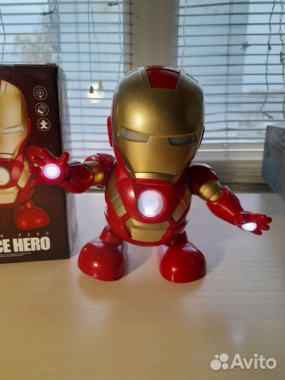 Игрушка робот