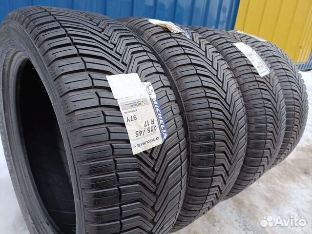 Michelin CrossClimate+ 235/45 R17 97Y