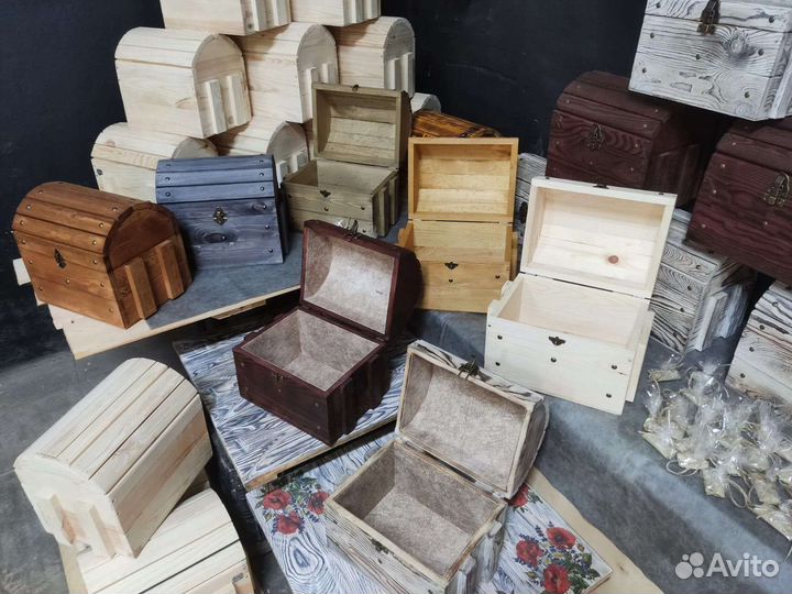Сундук интерьерный