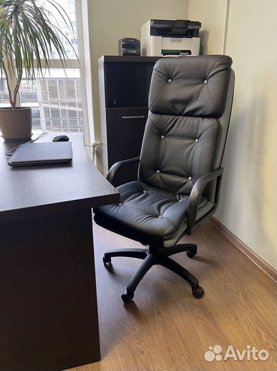 Компьютерное кресло