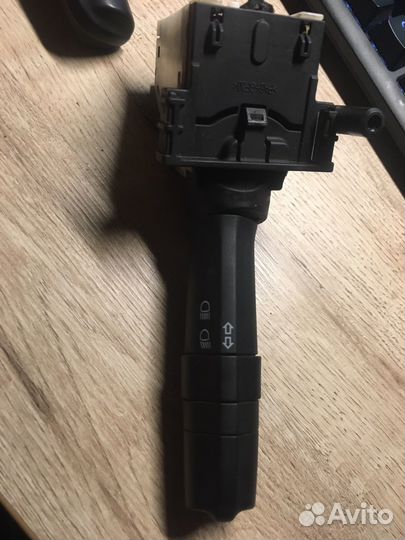 Подрулевой переключатель