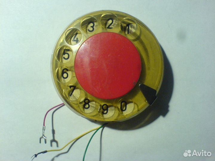 Номеронабиратель дисковый красный