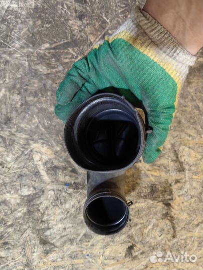 Патрубок Воздушного Фильтра Туарег NF 7P6129684B