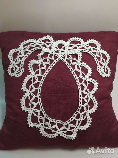 Вязаный ажурный воротничок и салфетки