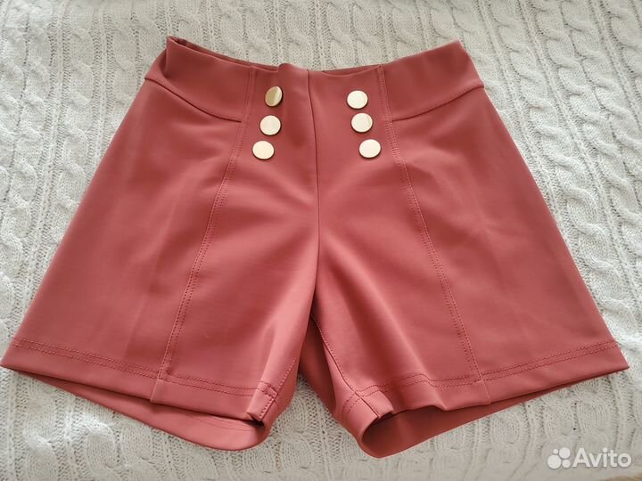 Шорты женские