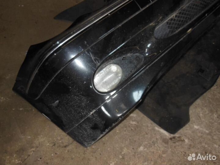 Бампер передний Mercedes-Benz C-Class