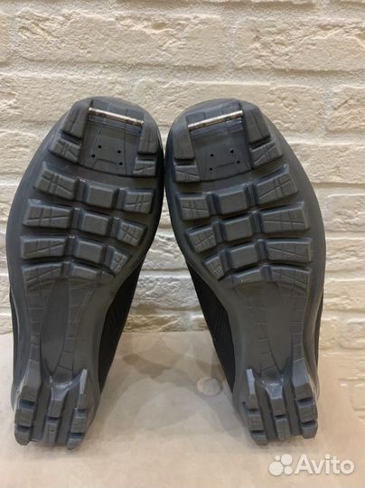 Ботинки лыжные