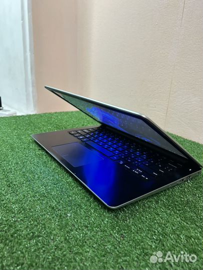 Ультрабук Dell на i5-8250U/256SSD/8гб озу/Full HD