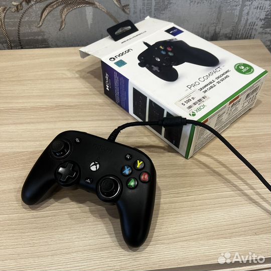 Контролер Nacon Pro Compact