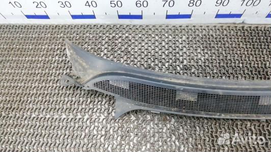 Накладка декоративная (жабо, дождевик) renault meg