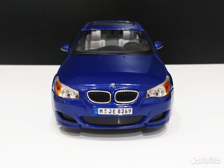 1:18 BMW M5 (E60)
