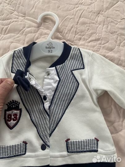 Боди-костюм на 0-3 мес