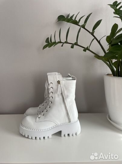 Ботинки натуральная кожа белые на флисе 39