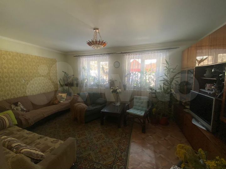 Дом 200 м² на участке 3 сот.