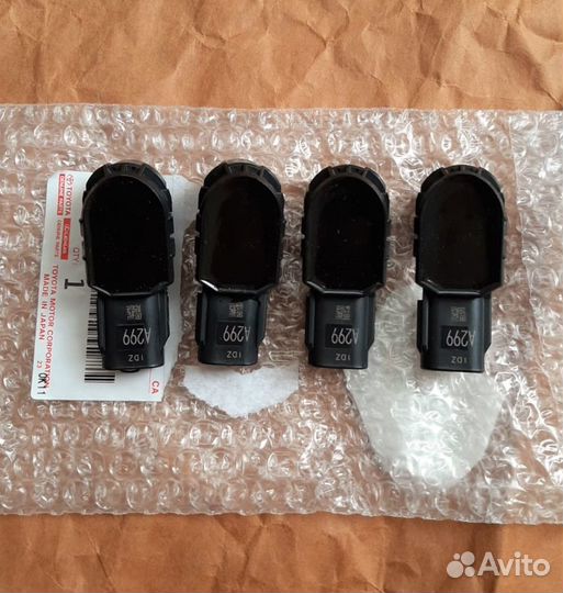 Датчик парковки парктроник Toyota Lexus Оригинал