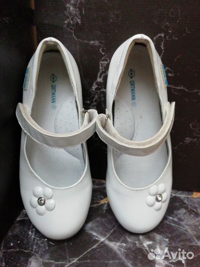 Туфли белые для девочки Ортман 35 размер