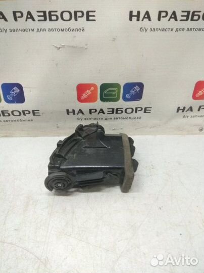 Дефлектор на торпедо левый Nissan Note E11 1.6