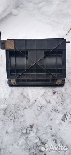 Корпус печки с моторчиком. Ваз2105