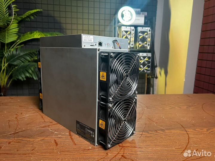 Майнер Antminer S19 95 th б/у наличие