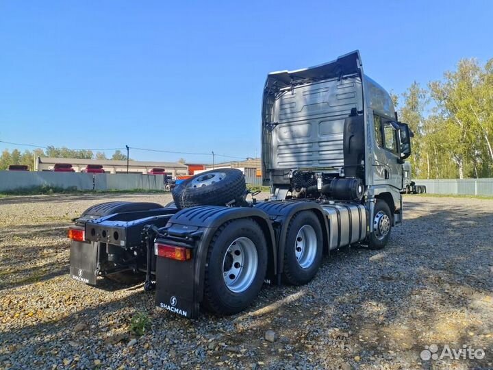 Shacman (Shaanxi) SX42584V324, 2023