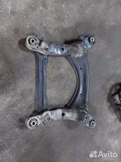 Подрамник Audi A6 C6