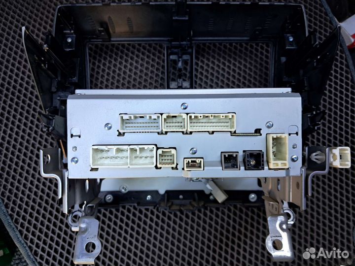 Штатная магнитола Toyota land cruiser prado 150