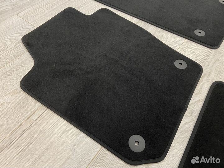 Оригинальные текстильные ковры Seat Ibiza 4