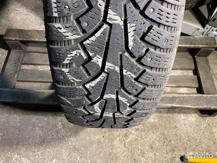 Nokian Tyres Hakkapeliitta 5 235/60 R18 107T