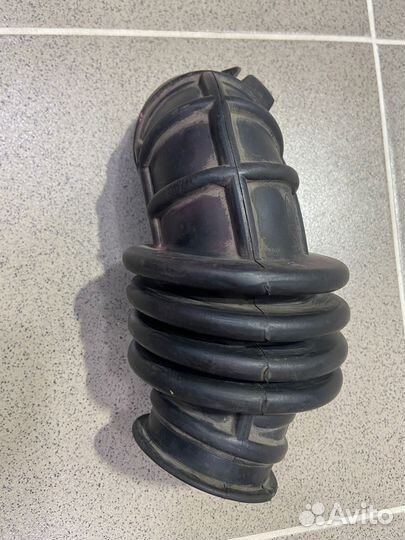 Патрубок воздухозаборника Ford Focus 3 2012 г