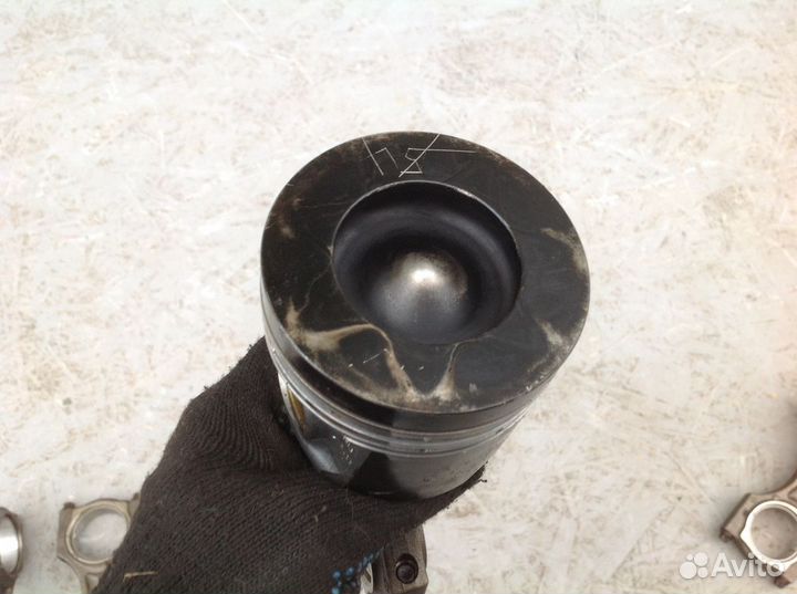 Поршень с шатуном BMW 7-series G11/G12