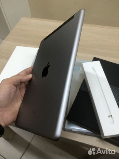 iPad 6 2020 128Gb LTE RU/A Акб96 Procreate Отличны