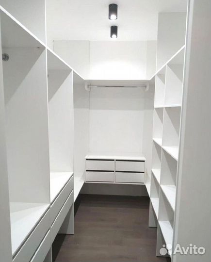 Гардеробная 4 х дверная