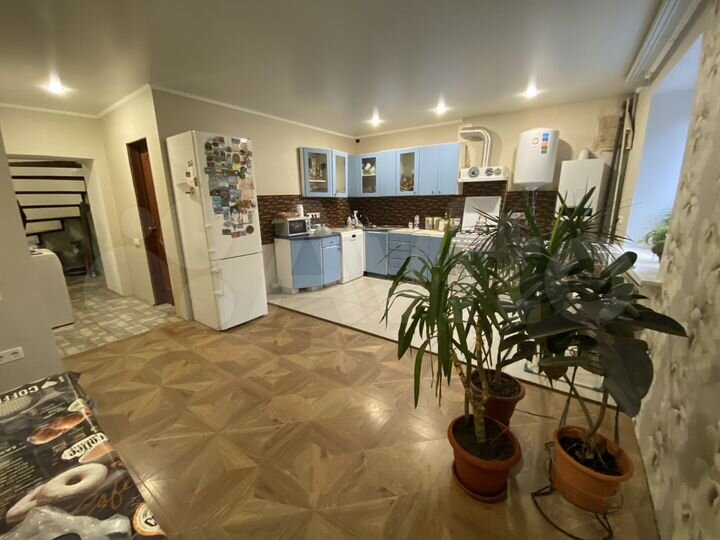 Дом 143 м² на участке 7,4 сот.