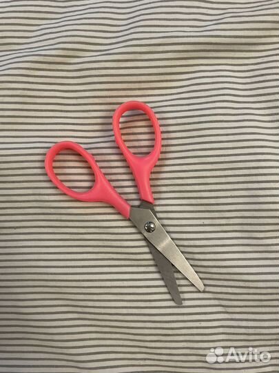 Канцелярские ножницы