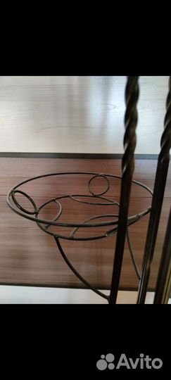 Стойка для цветов