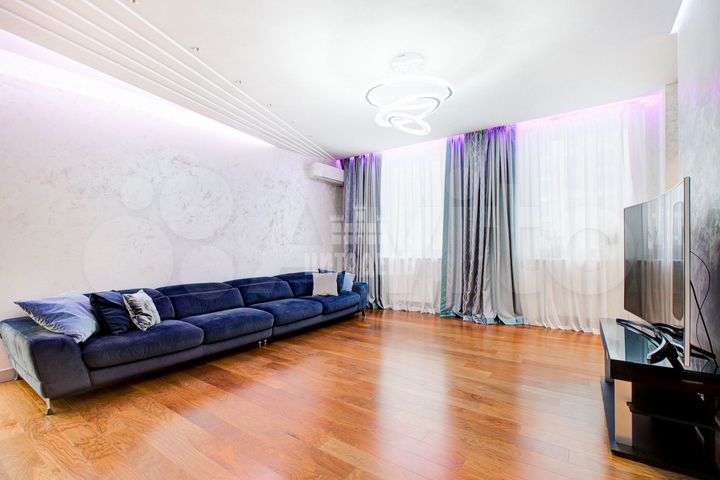 3-к. квартира, 115 м², 3/23 эт.