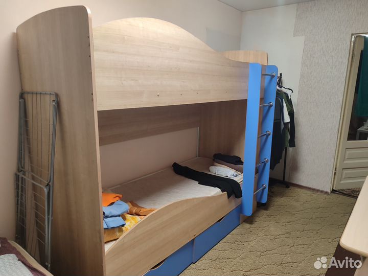 Двухярусная кровать бу