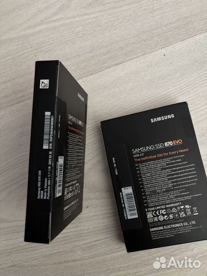 Жесткий диск samsung ssd 870 evo SATA 2.5 250gb
