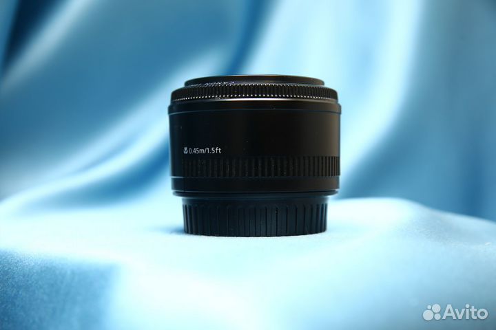 Canon 50mm f/1.8 II