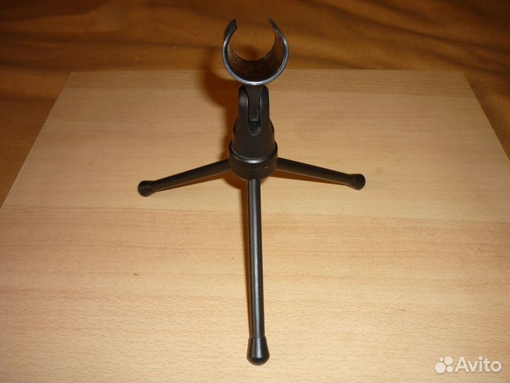 Стойка для микрофона настольная