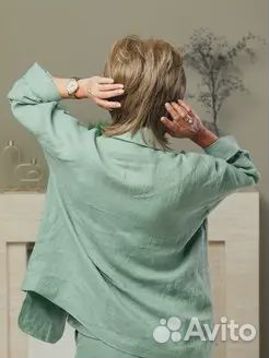 Парик женский, светло-русый. Новый с биркой