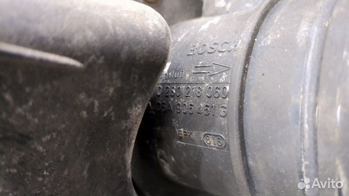 Корпус воздушного фильтра Skoda Octavia Tour