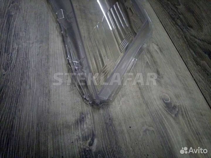 Стекло фары Toyota Corolla Fielder E160 (2012-201