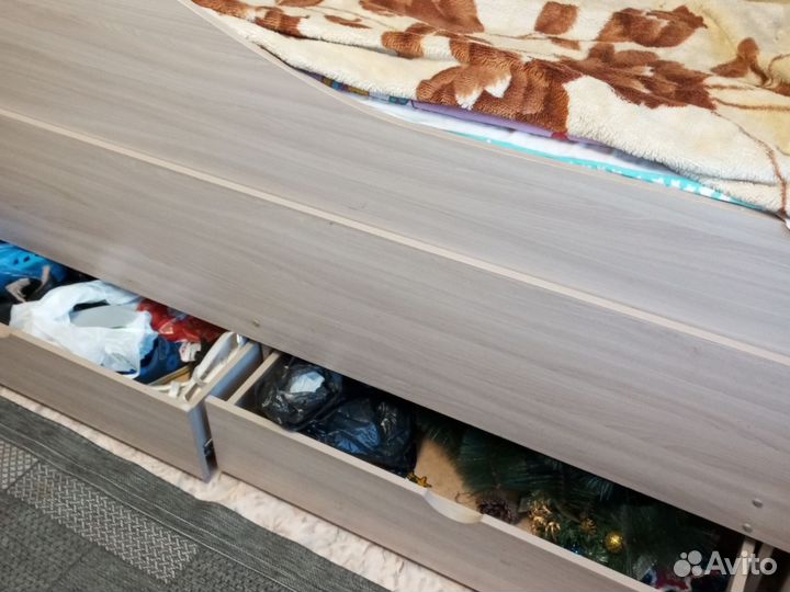 Двухъярусная кровать выдвижная