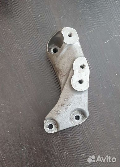 Chevrolet Cruze опора МКПП