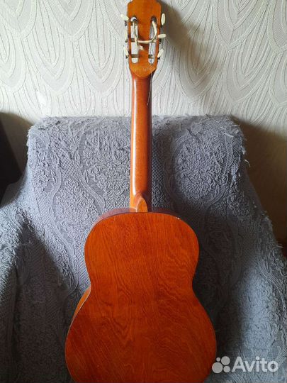 Акустическая гитара