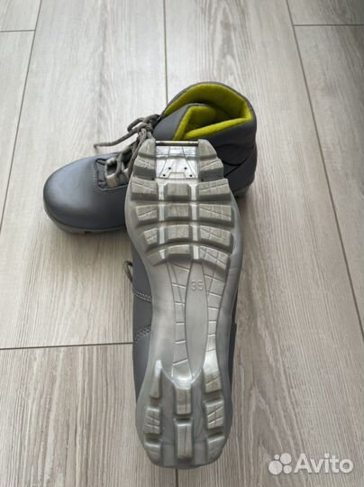 Лыжные ботинки детские 35