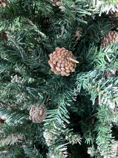 Елка искусственная 210 с заснеженными кончиками