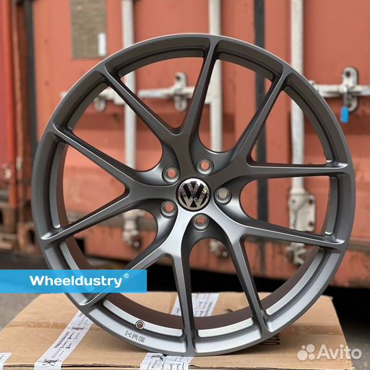 Кованые диски R20 HRE Volkswagen Tiguan